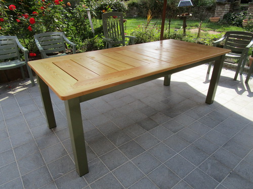 Table de jardin